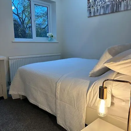 Stylish 2 Bedrooms Flat In A Quiet Cul-De-Sac Area, Near Sheffield City Centre With Free Parking Exterior photo