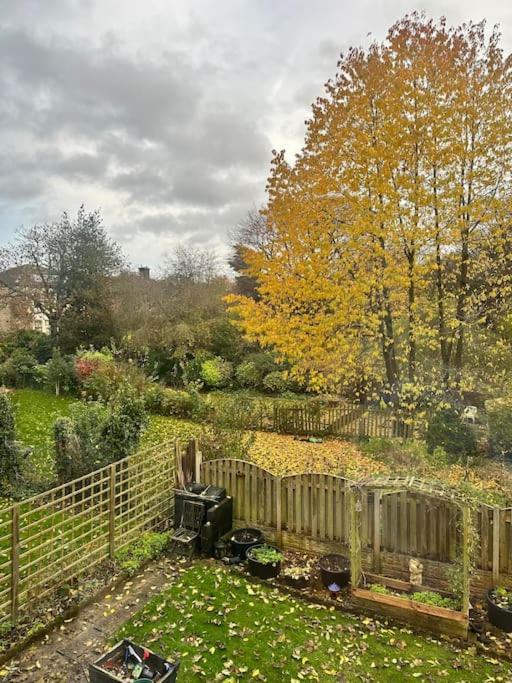 Apartment Stylish 2 Bedrooms Flat In A Quiet Cul-de-sac Area, Near Centre With Free Parking